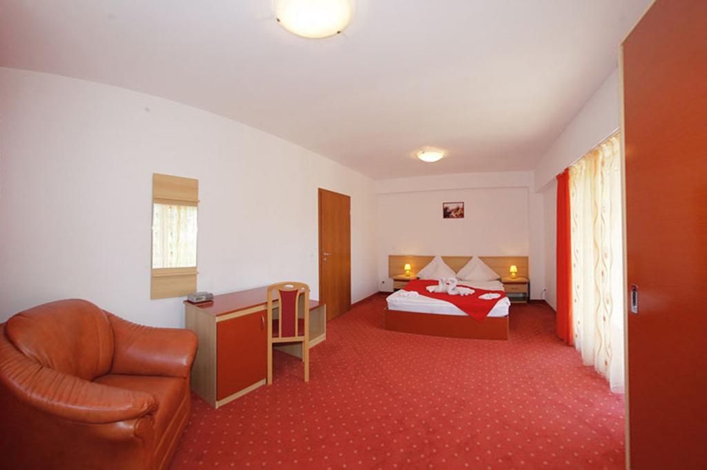 Hotel International Băile Herculane Habitación foto